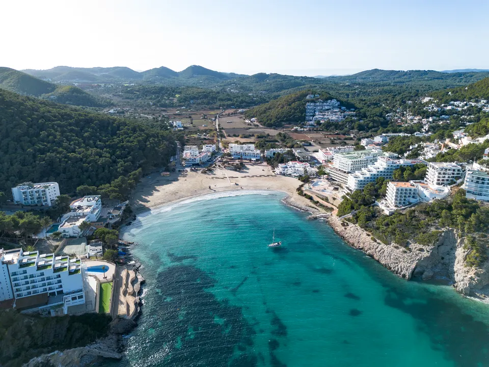 Cala Llonga